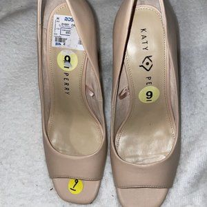 Katy Perry Beige Slip On Block Heel Women's Shoes Size 9 EUR 39 Open Toe